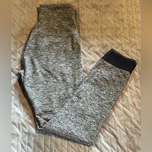 Beyond Yoga‎ leggings women’s size large gray pre-owned condition
